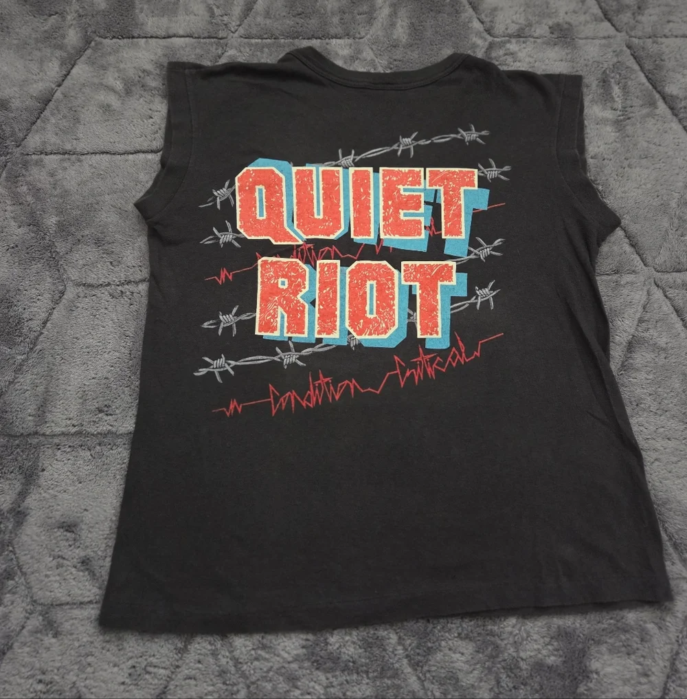 VTG Quiet Riot Condition Critical Muscle Tee Glow In The Dark Single Stitch - Picture 8 of 13